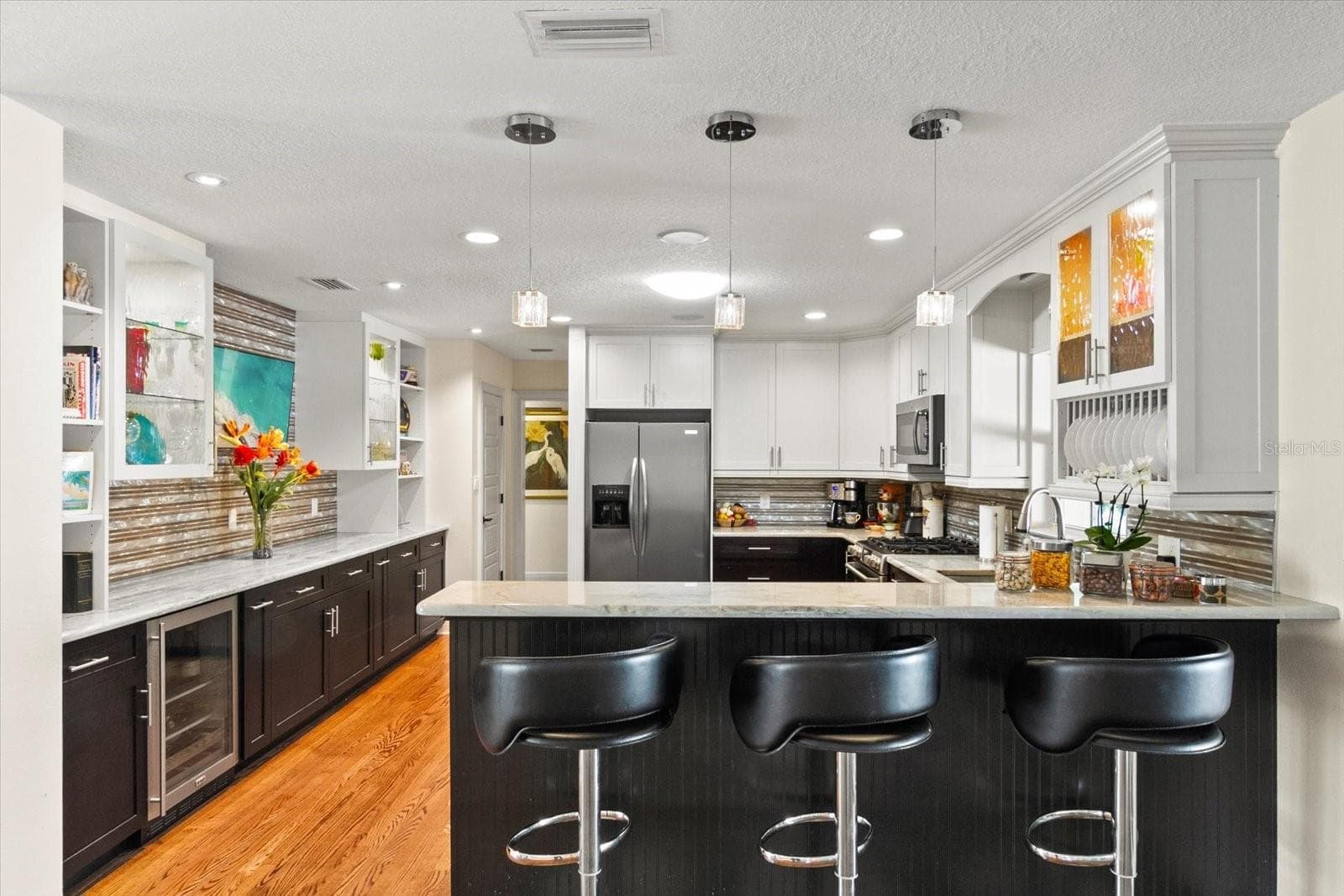 Single Family Residence at 1538 S ORANGE AVE, SARASOTA, photo 6 of 54