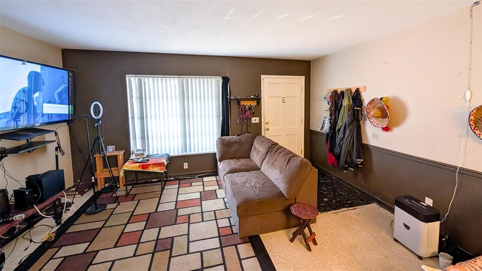Single Family Residence at 1590 PEACEFUL LN N, CLEARWATER, photo 2 of 38