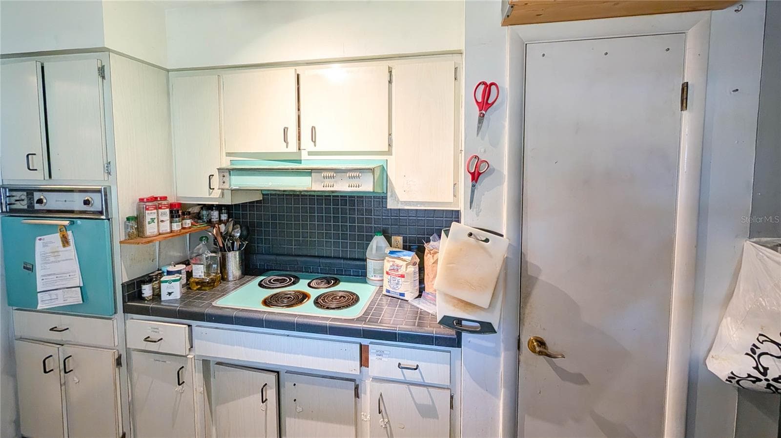 Single Family Residence at 1590 PEACEFUL LN N, CLEARWATER, photo 6 of 38