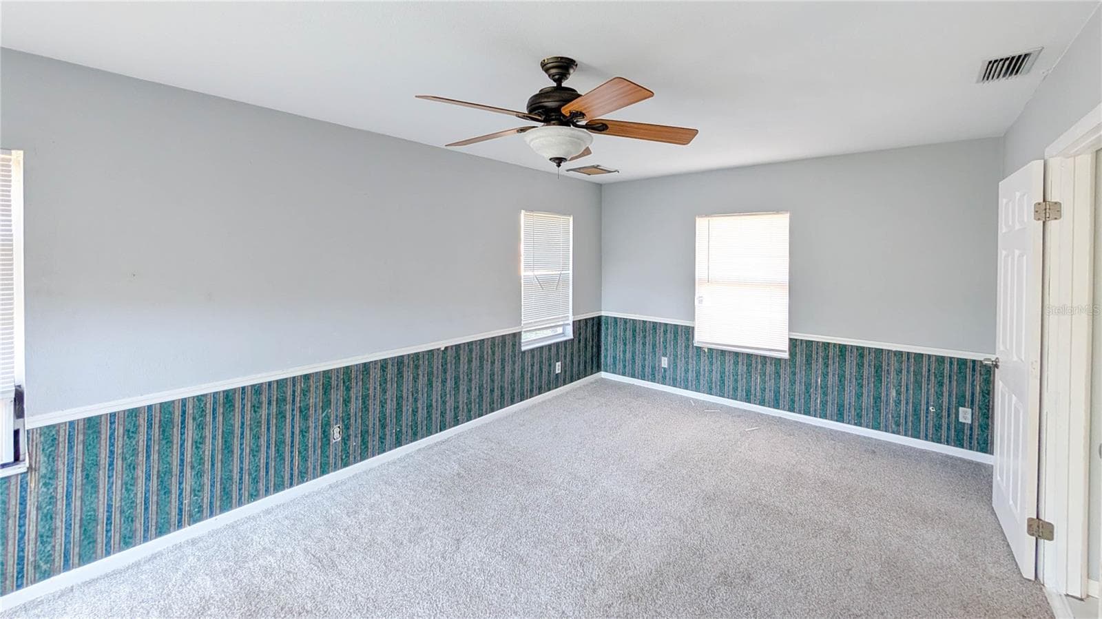 Single Family Residence at 1590 PEACEFUL LN N, CLEARWATER, photo 11 of 38