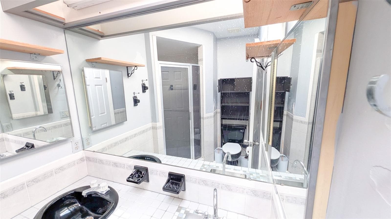Single Family Residence at 1590 PEACEFUL LN N, CLEARWATER, photo 13 of 38