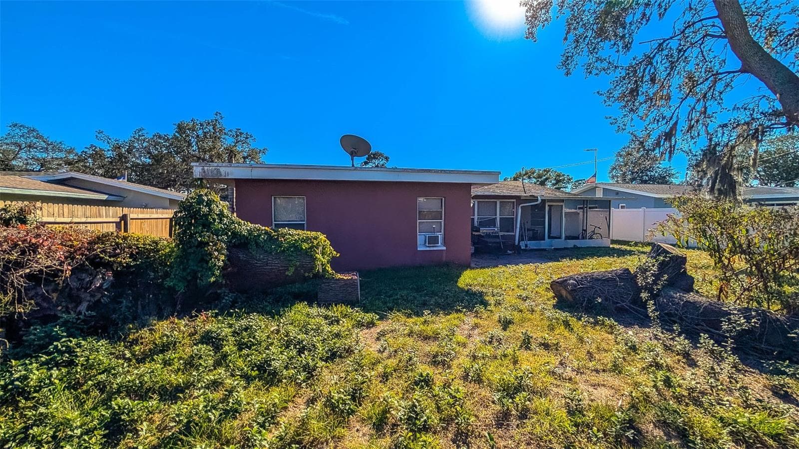 Single Family Residence at 1590 PEACEFUL LN N, CLEARWATER, photo 21 of 38