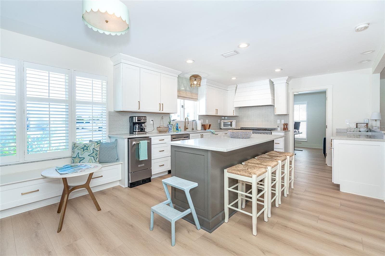Single Family Residence at 320 ANCHOR ROW, PLACIDA, photo 11 of 41