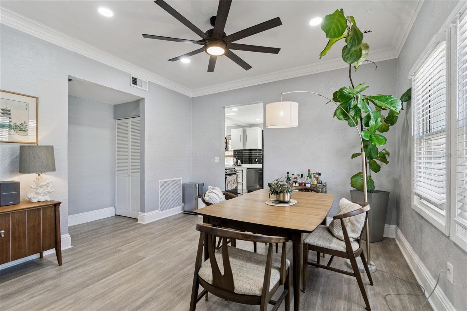 Single Family Residence at 1120 17TH AVE N, ST PETERSBURG, photo 12 of 49