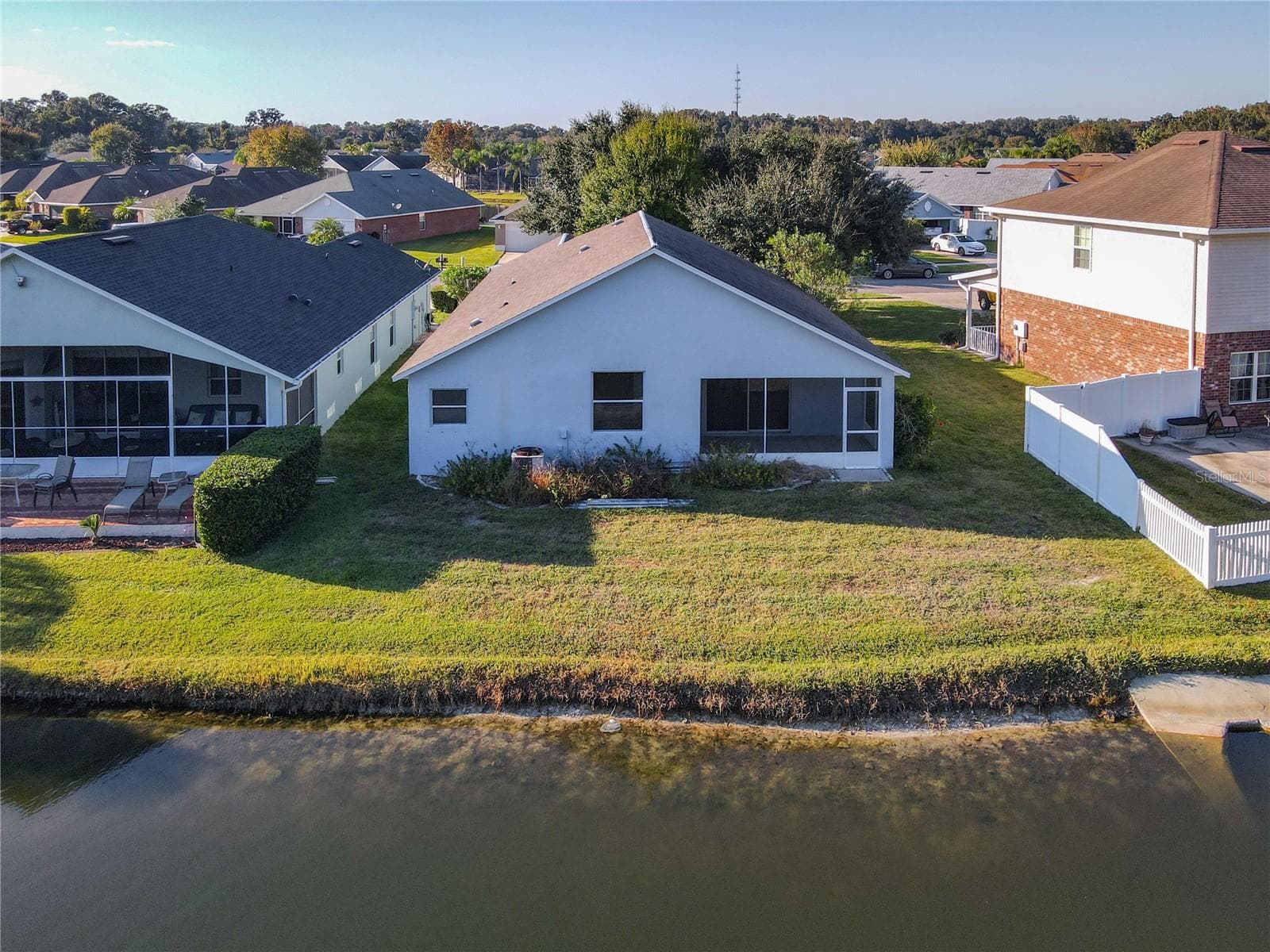 Single Family Residence at 530 CORAL TRACE BLVD, EDGEWATER, photo 2 of 61