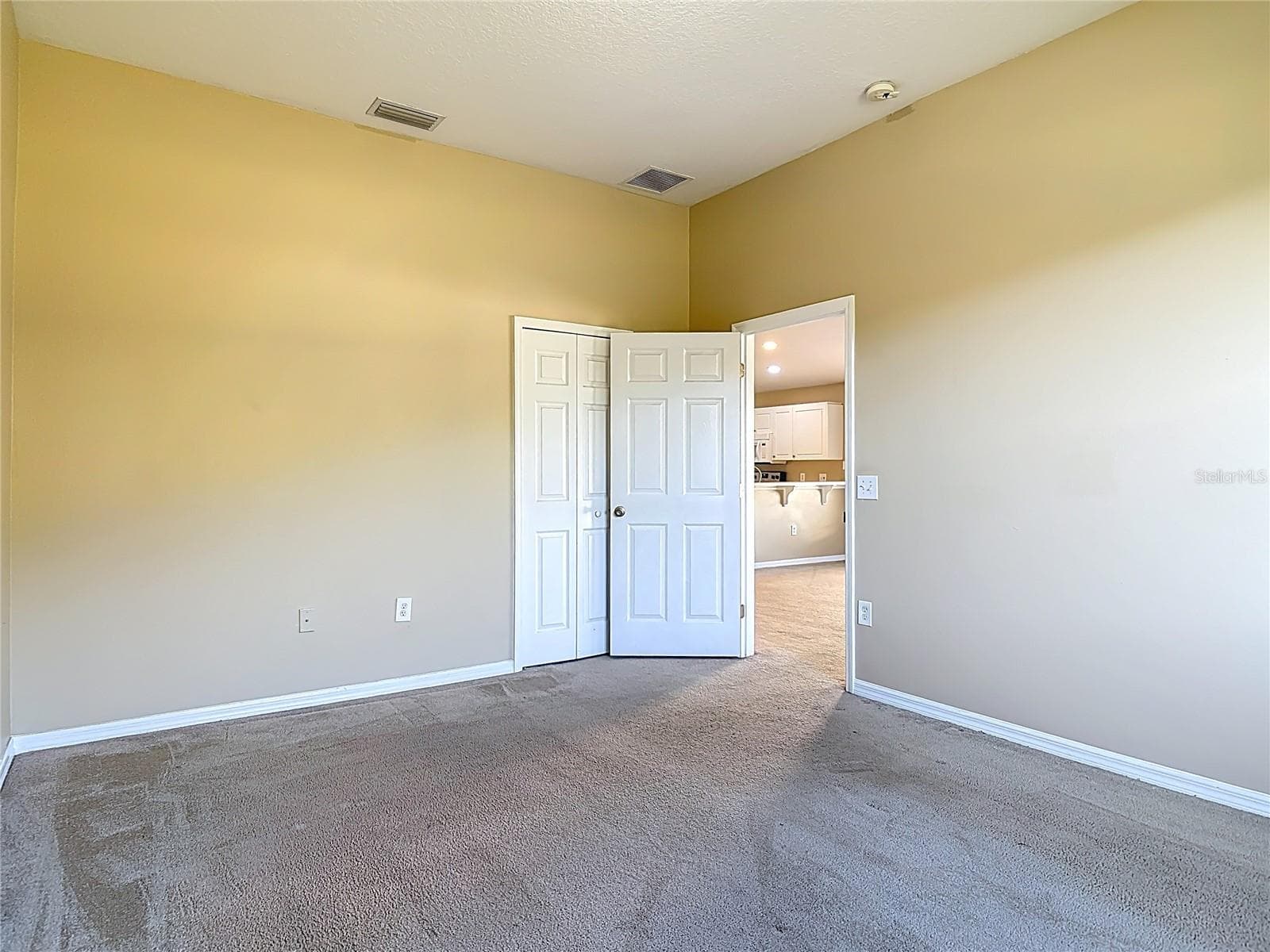 Single Family Residence at 530 CORAL TRACE BLVD, EDGEWATER, photo 44 of 61