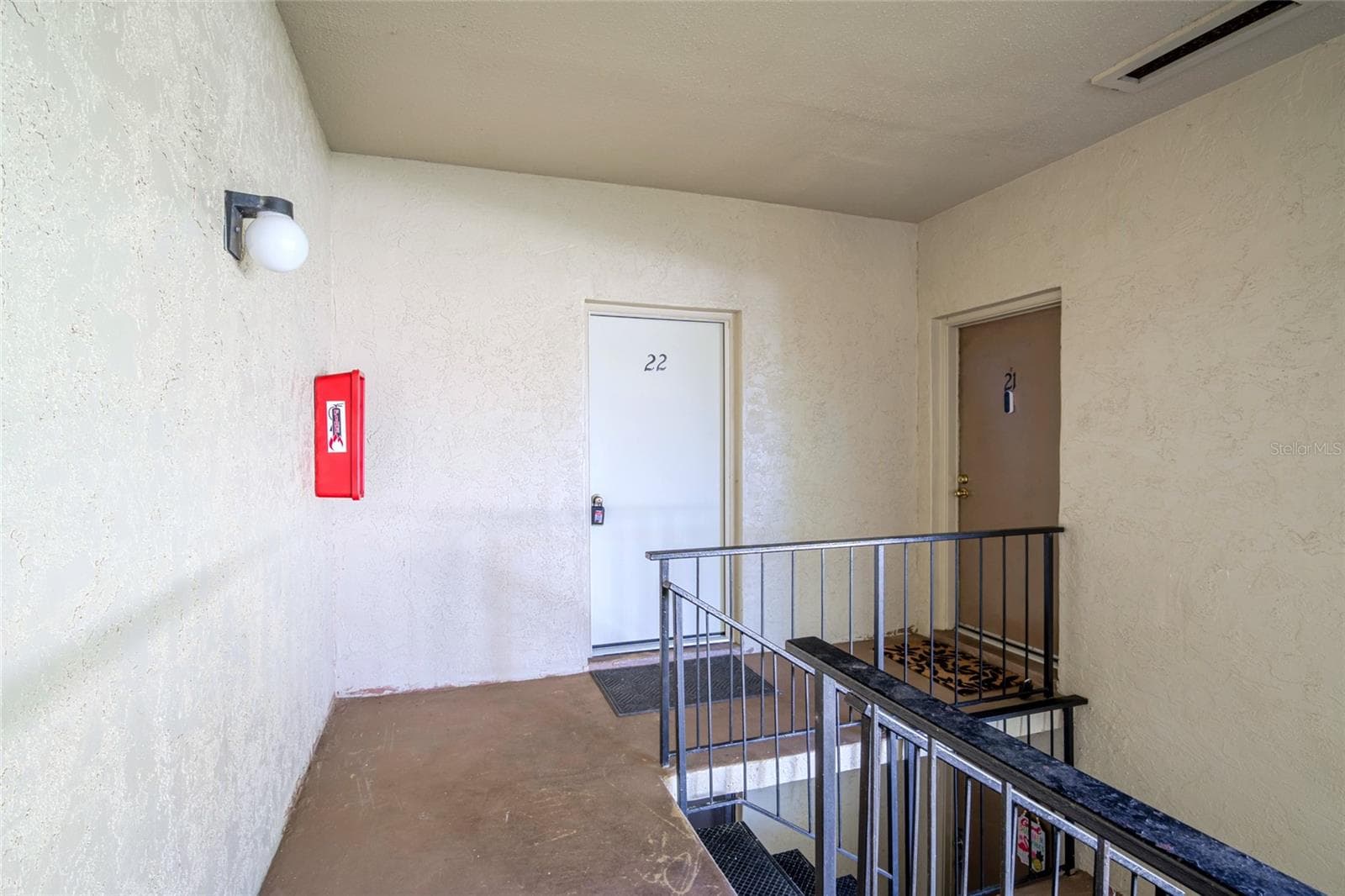 Condominium at 3236 S SEMORAN BLVD #22, ORLANDO, photo 2 of 25