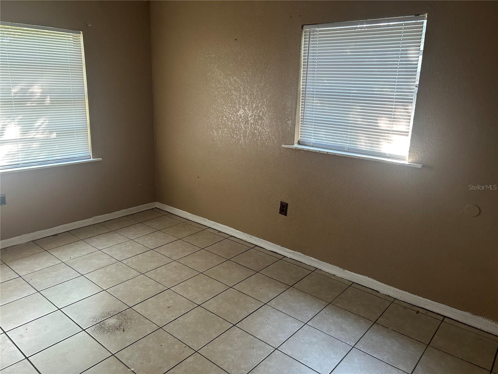 Single Family Residence at 1121 ORANGE AVE, SANFORD, photo 17 of 35
