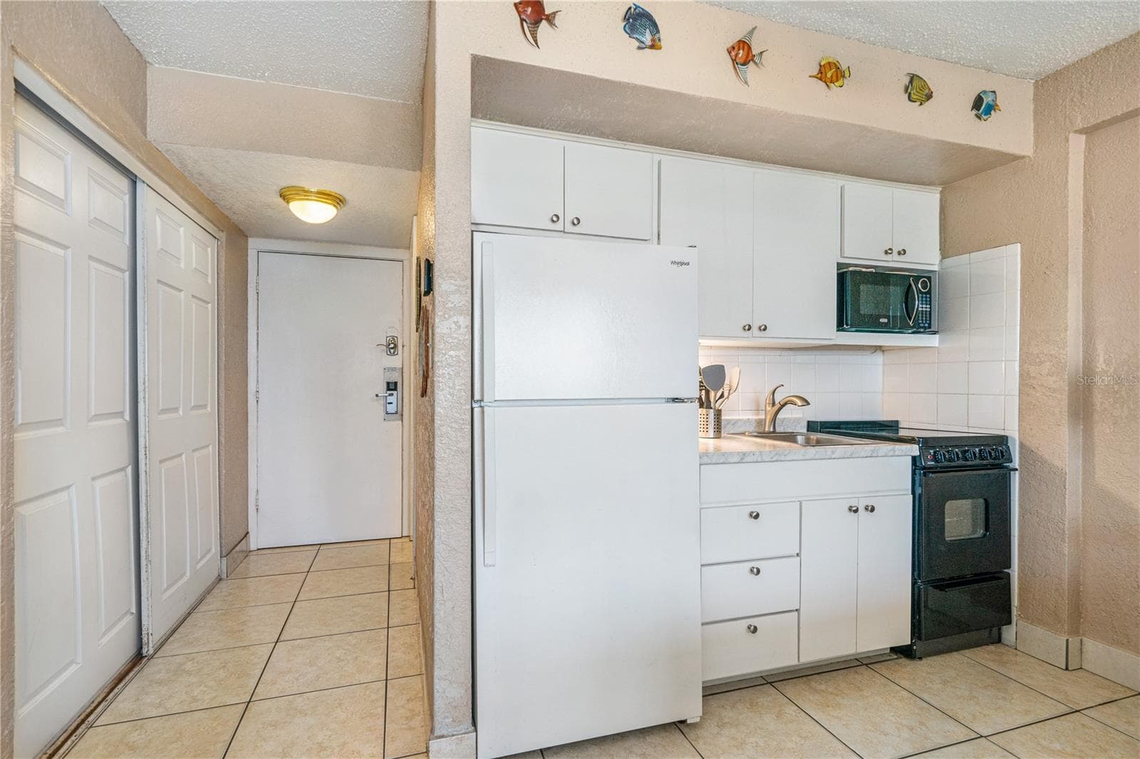 Condo - Hotel at 2301 S ATLANTIC AVE #338, DAYTONA BEACH, photo 15 of 38