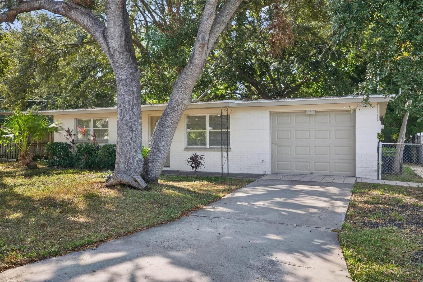 Single Family Residence at 11015 MARTHA AVE, PORT RICHEY, photo 26 of 33