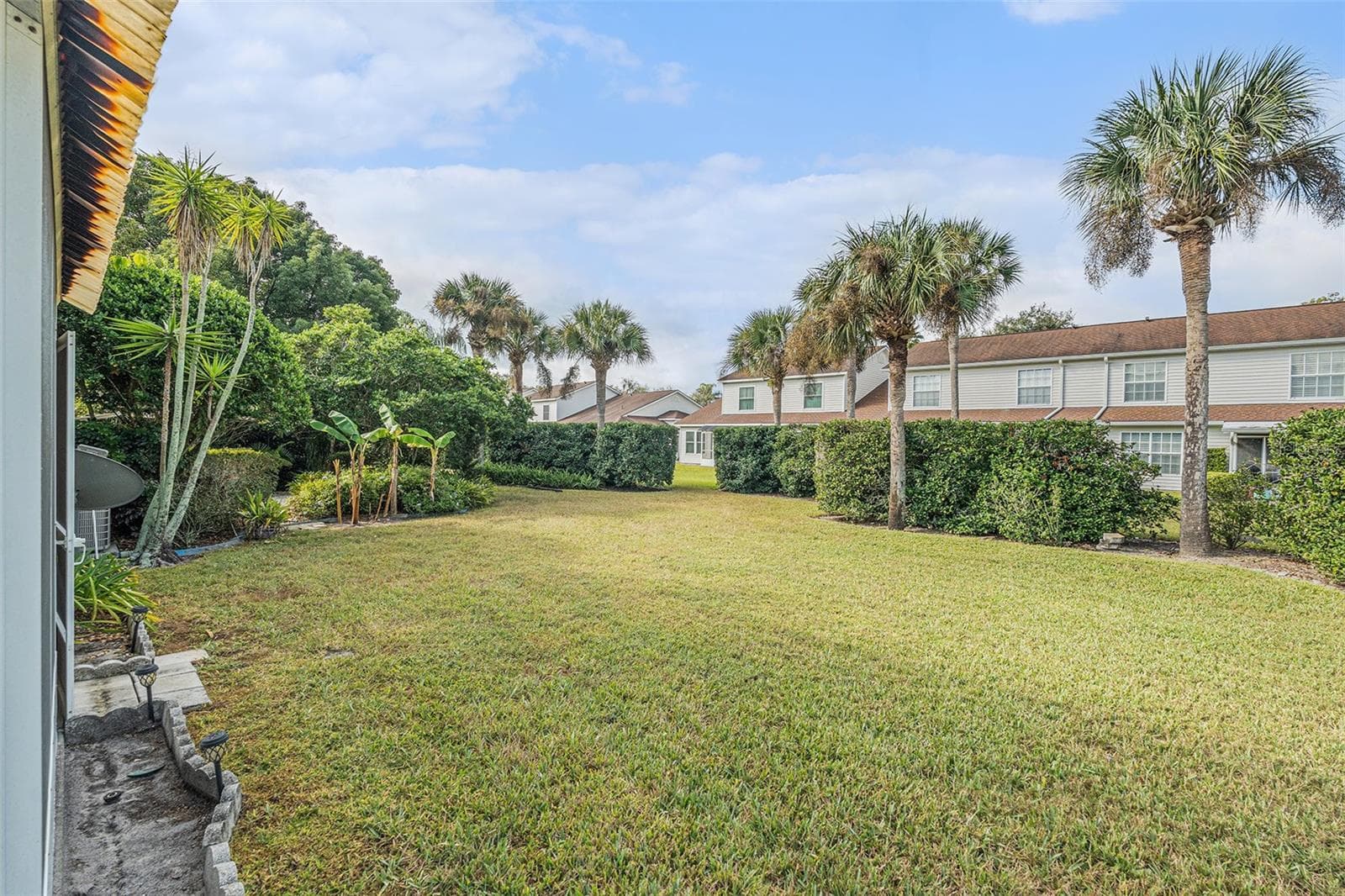 Townhouse at 21527 WOODSTORK LN, LUTZ, photo 3 of 26