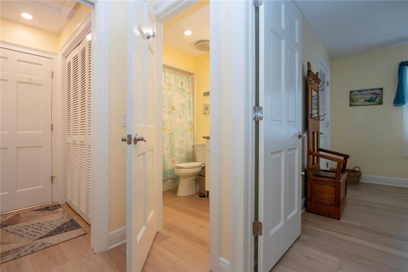 Walk in Closet - 2016 E VIEW DR, SUN CITY CENTER