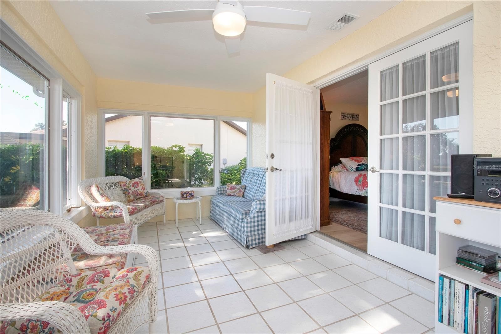 Sun (Florida) Room - 2016 E VIEW DR, SUN CITY CENTER