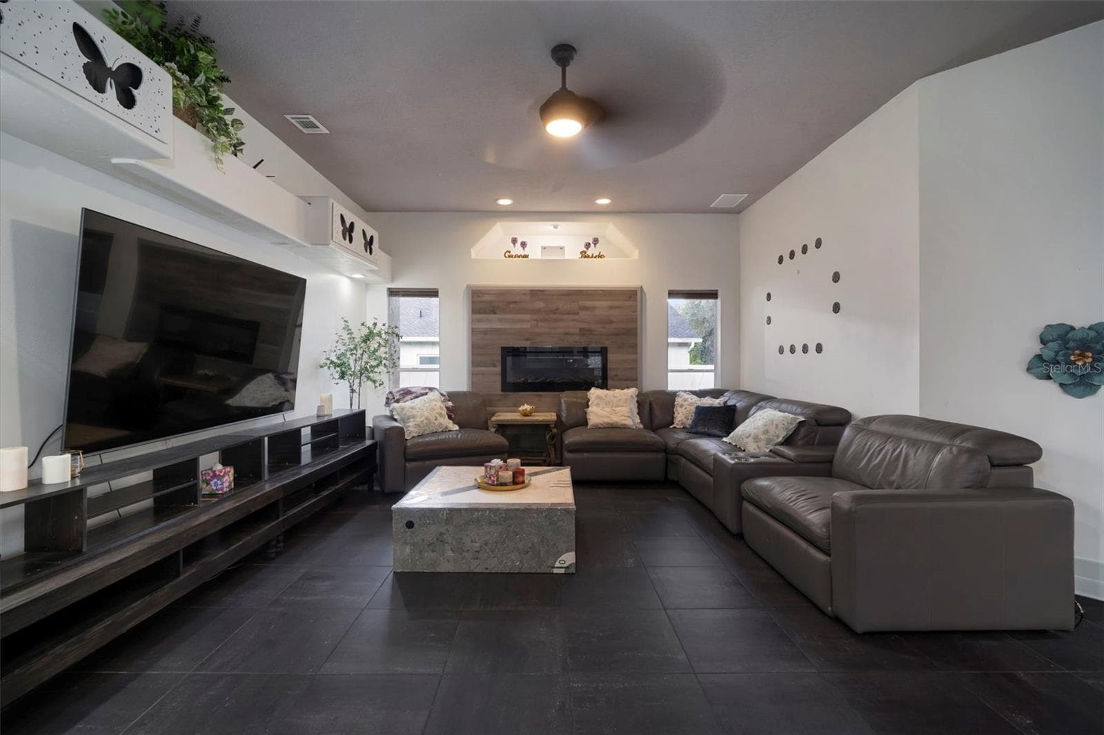 Single Family Residence at 424 SUMMIT CHASE DR, VALRICO, photo 21 of 71