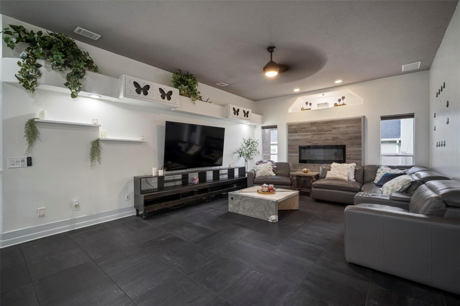 Single Family Residence at 424 SUMMIT CHASE DR, VALRICO, photo 24 of 71