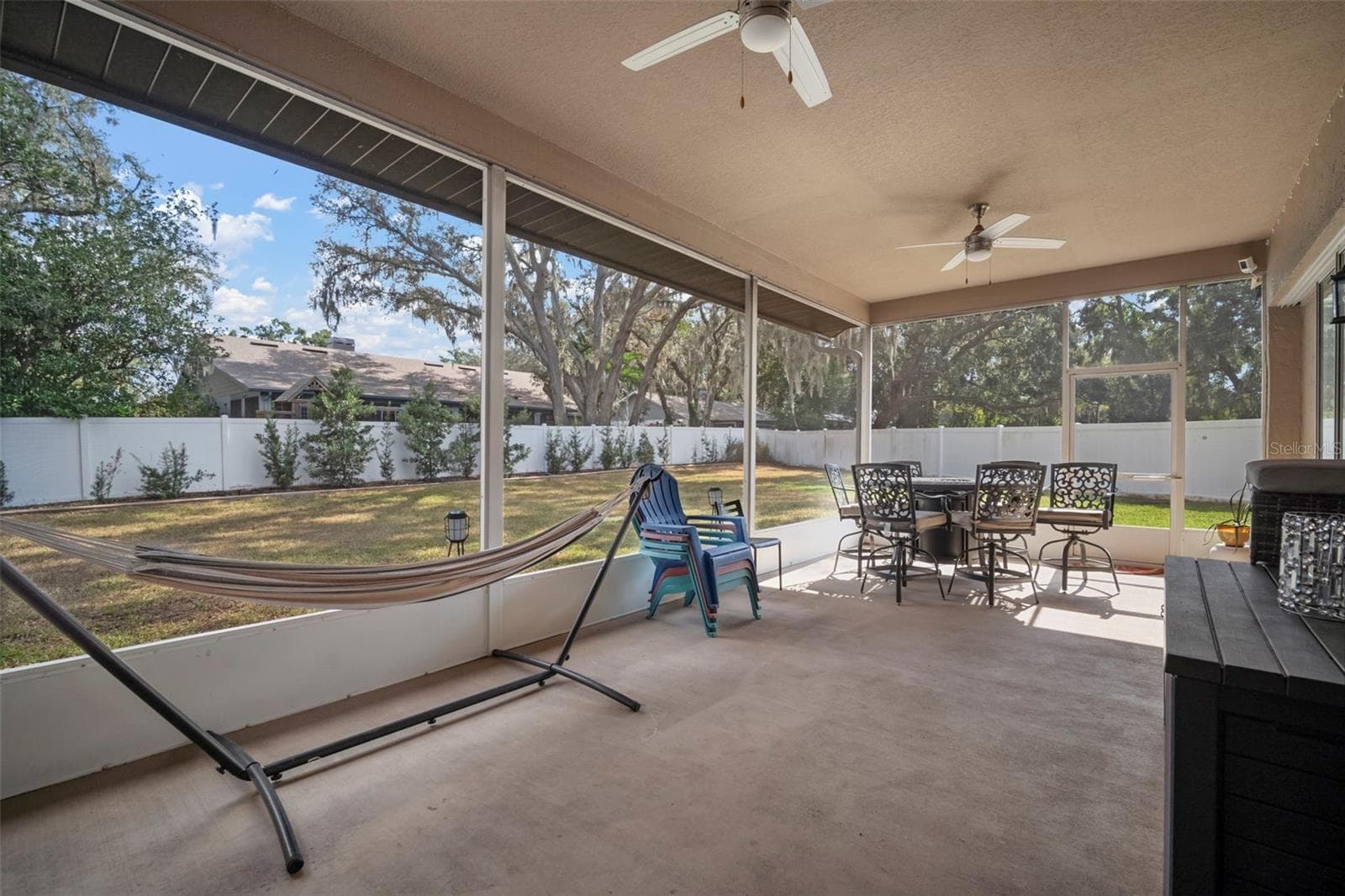 Single Family Residence at 424 SUMMIT CHASE DR, VALRICO, photo 48 of 71