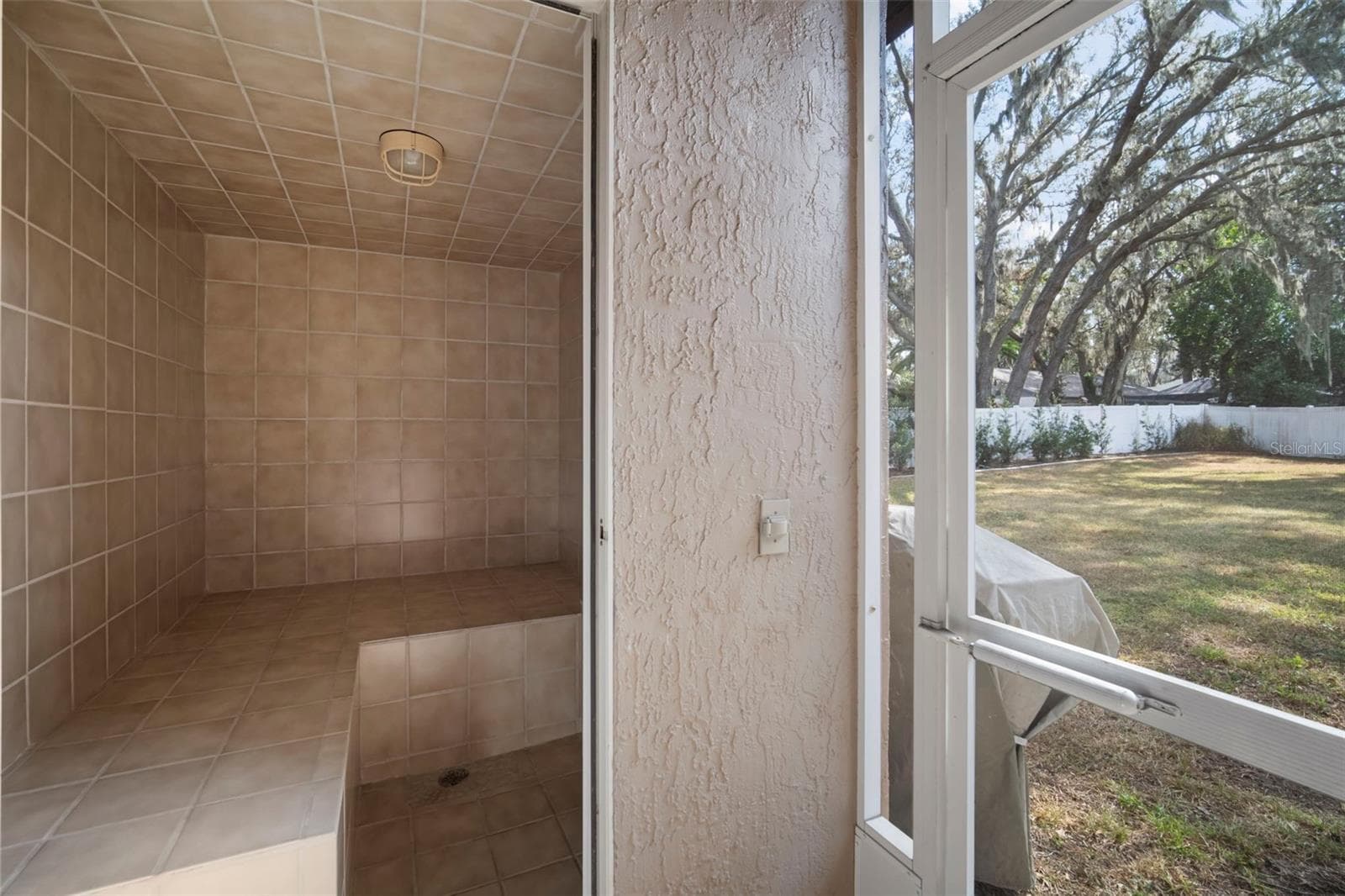 Single Family Residence at 424 SUMMIT CHASE DR, VALRICO, photo 52 of 71