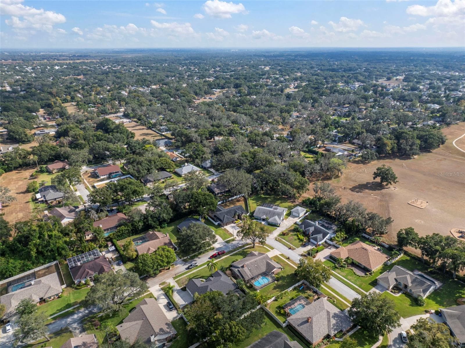 Single Family Residence at 424 SUMMIT CHASE DR, VALRICO, photo 68 of 71