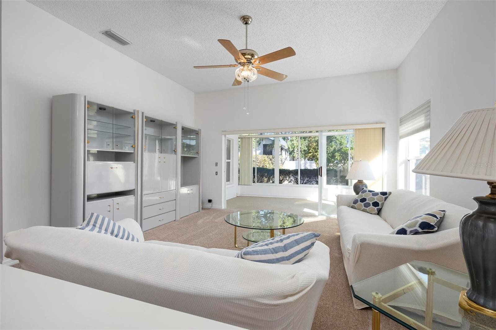 Living - 4310 TURNBERRY CT, BRADENTON