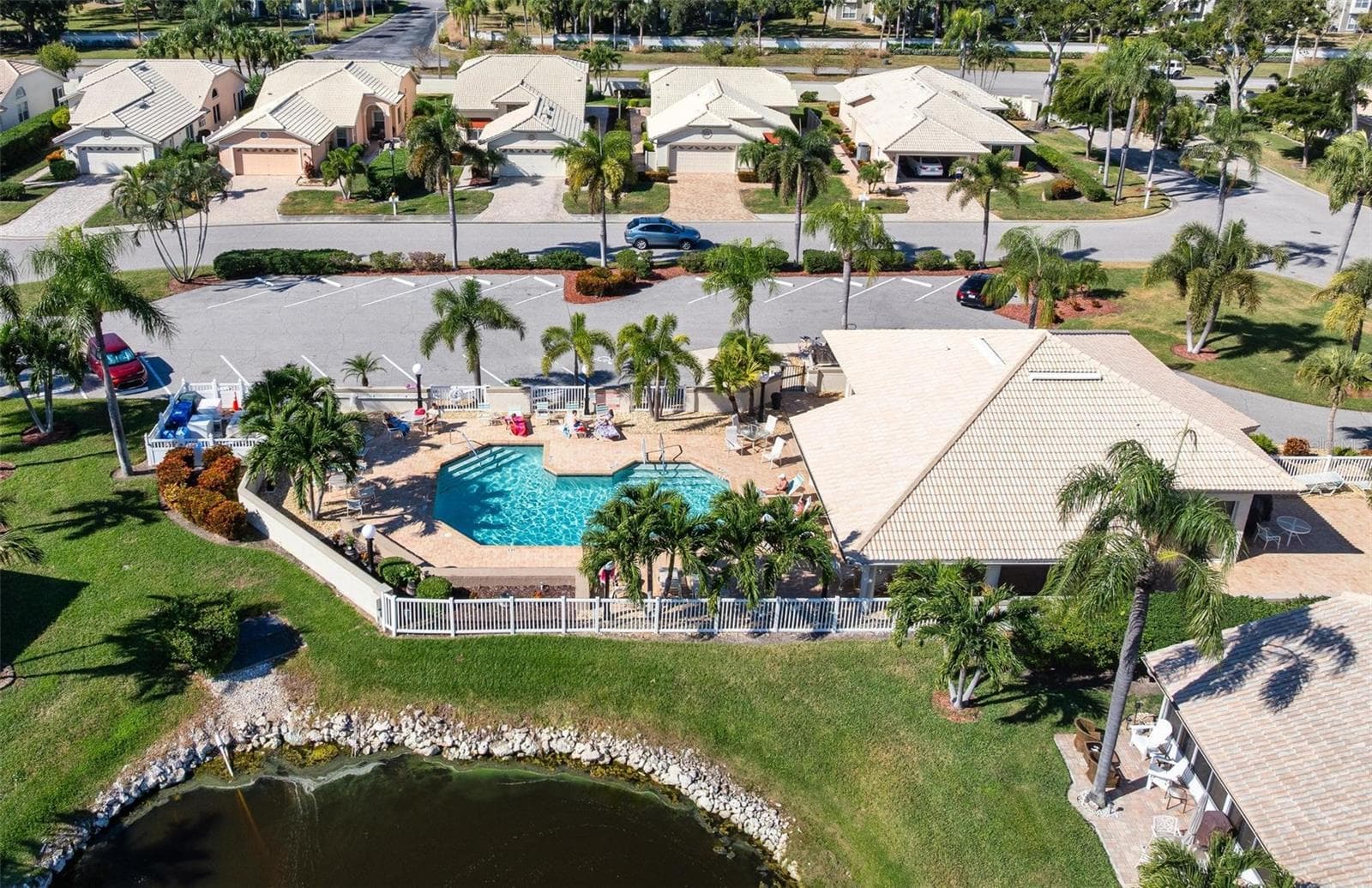 Pool/Clubhouse - 4310 TURNBERRY CT, BRADENTON