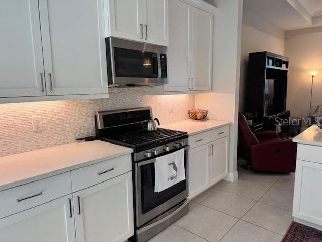 Single Family Residence at 6224 CHAMPIONS ROW ST, BRADENTON, photo 3 of 14