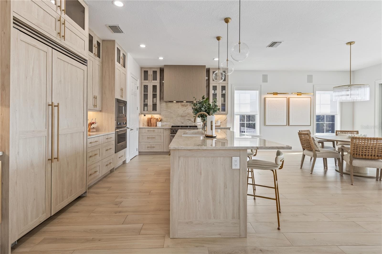 Single Family Residence at 8008 MIDNIGHT PASS RD, SARASOTA, photo 13 of 61
