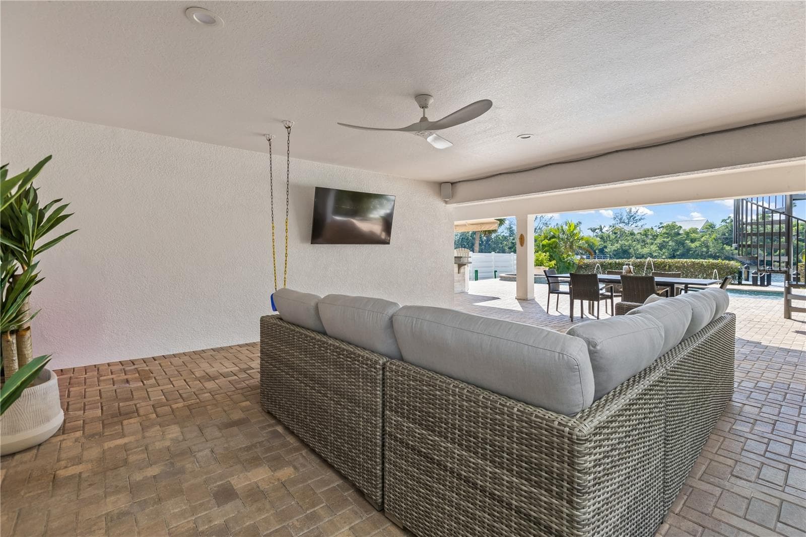 Covered Patio - 8008 MIDNIGHT PASS RD, SARASOTA