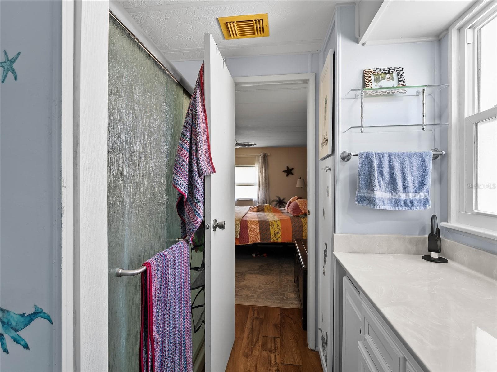 PrimaryBath_154RarotongaRd_NorthPort_CleanFinish.jpg - 154 RAROTONGA RD, NORTH PORT