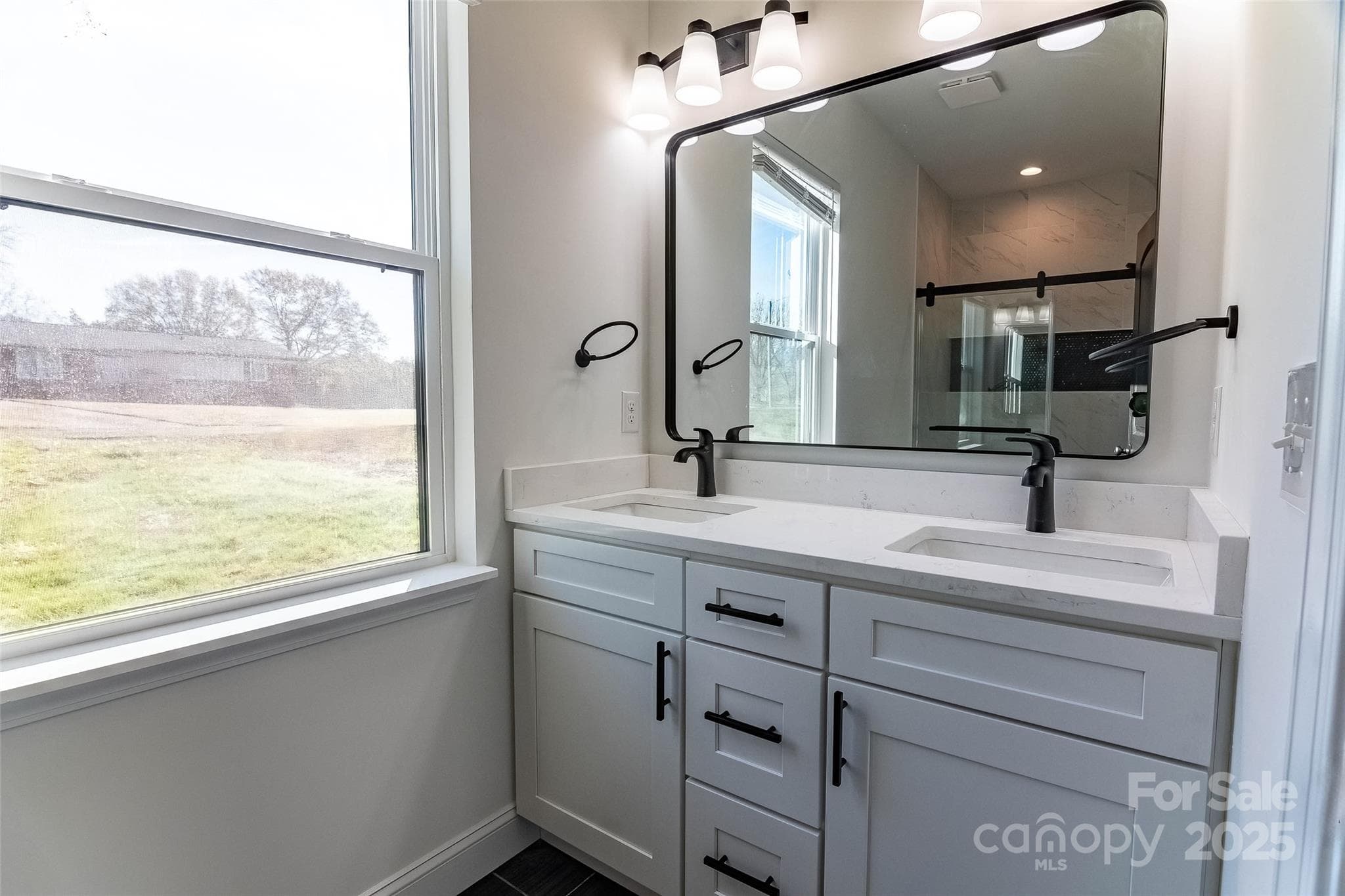 Single Family Residence at 3024 Poplar Circle, Shelby, photo 15 of 39