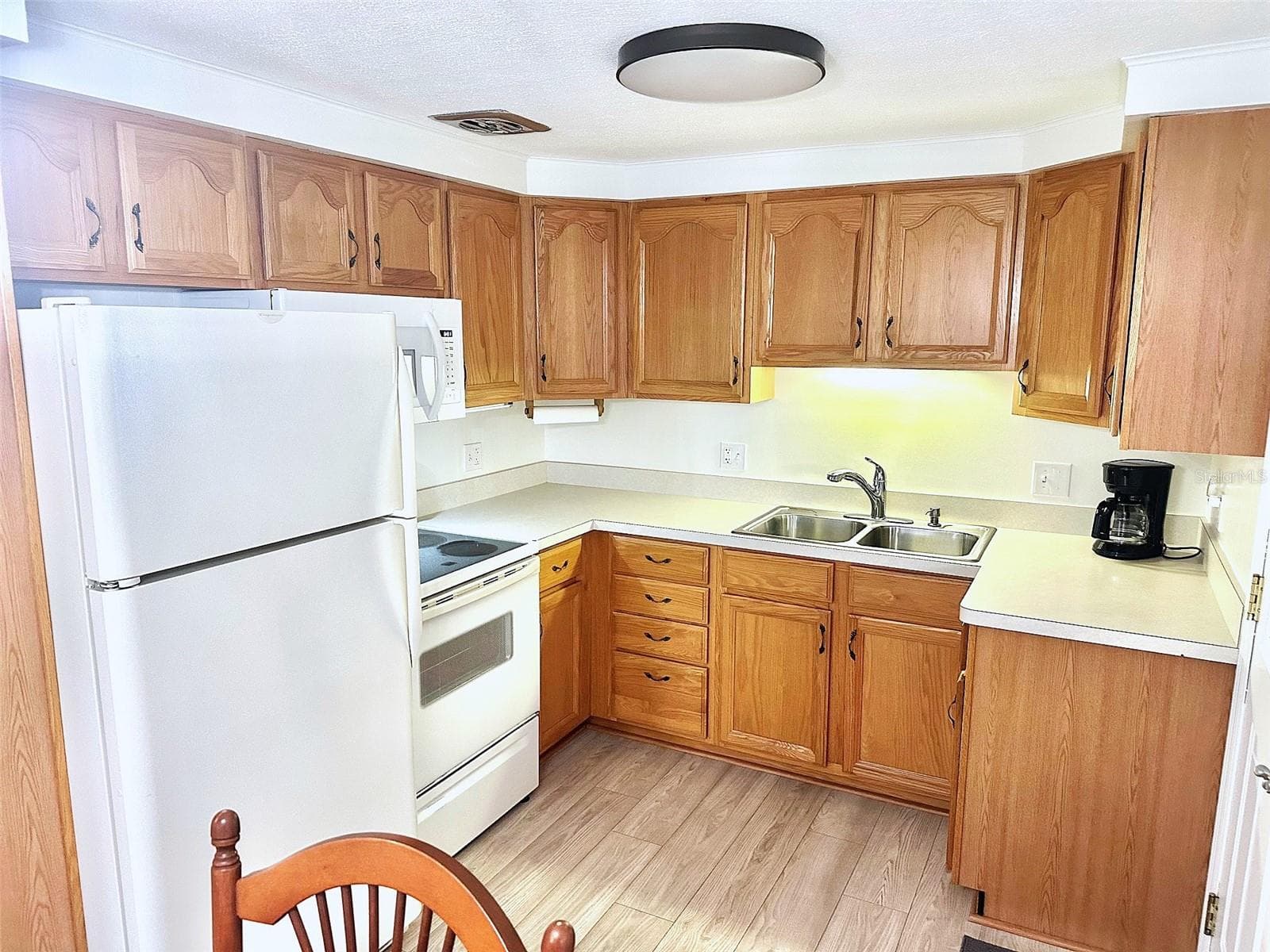 Mobile Home at 2000 E BAY DR #83, LARGO, photo 3 of 15