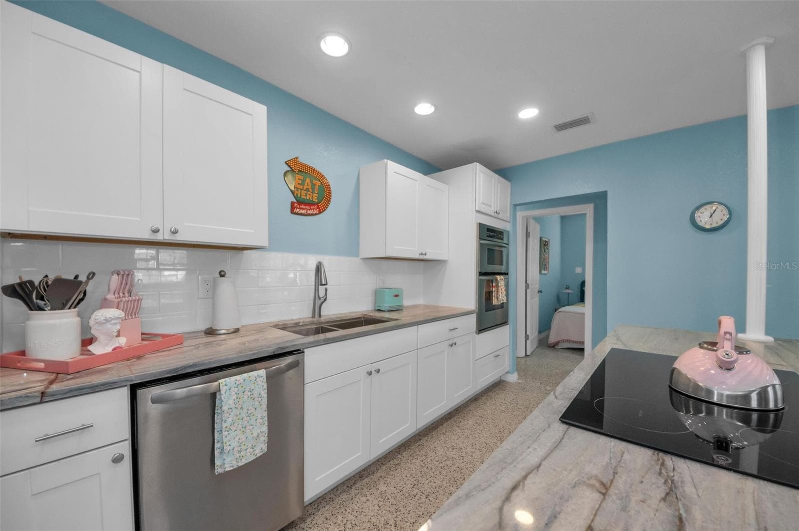Single Family Residence at 424 88TH AVE, ST PETE BEACH, photo 20 of 55