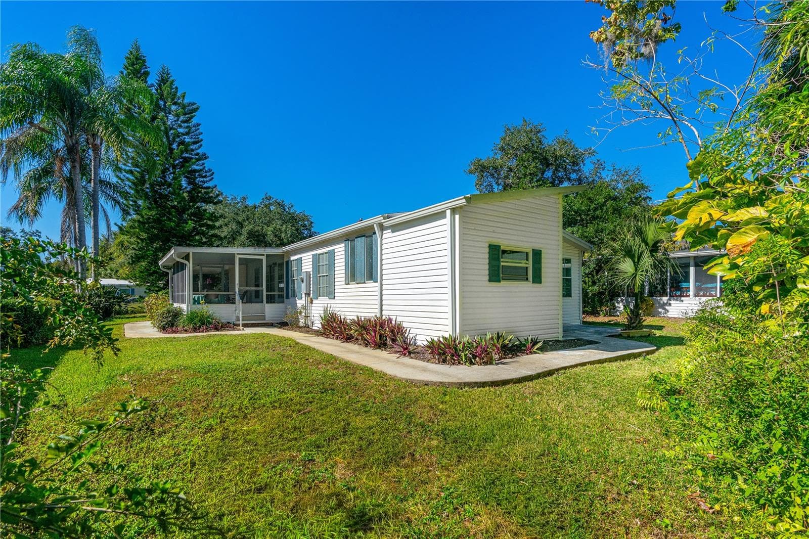 Manufactured Home at 509 STARBOARD AVE, EDGEWATER, photo 36 of 59