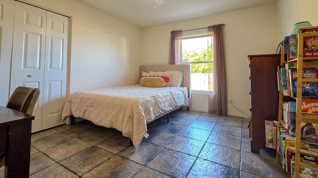 Single Family Residence at 3357 N CHAMBERLAIN BLVD, NORTH PORT, photo 26 of 43