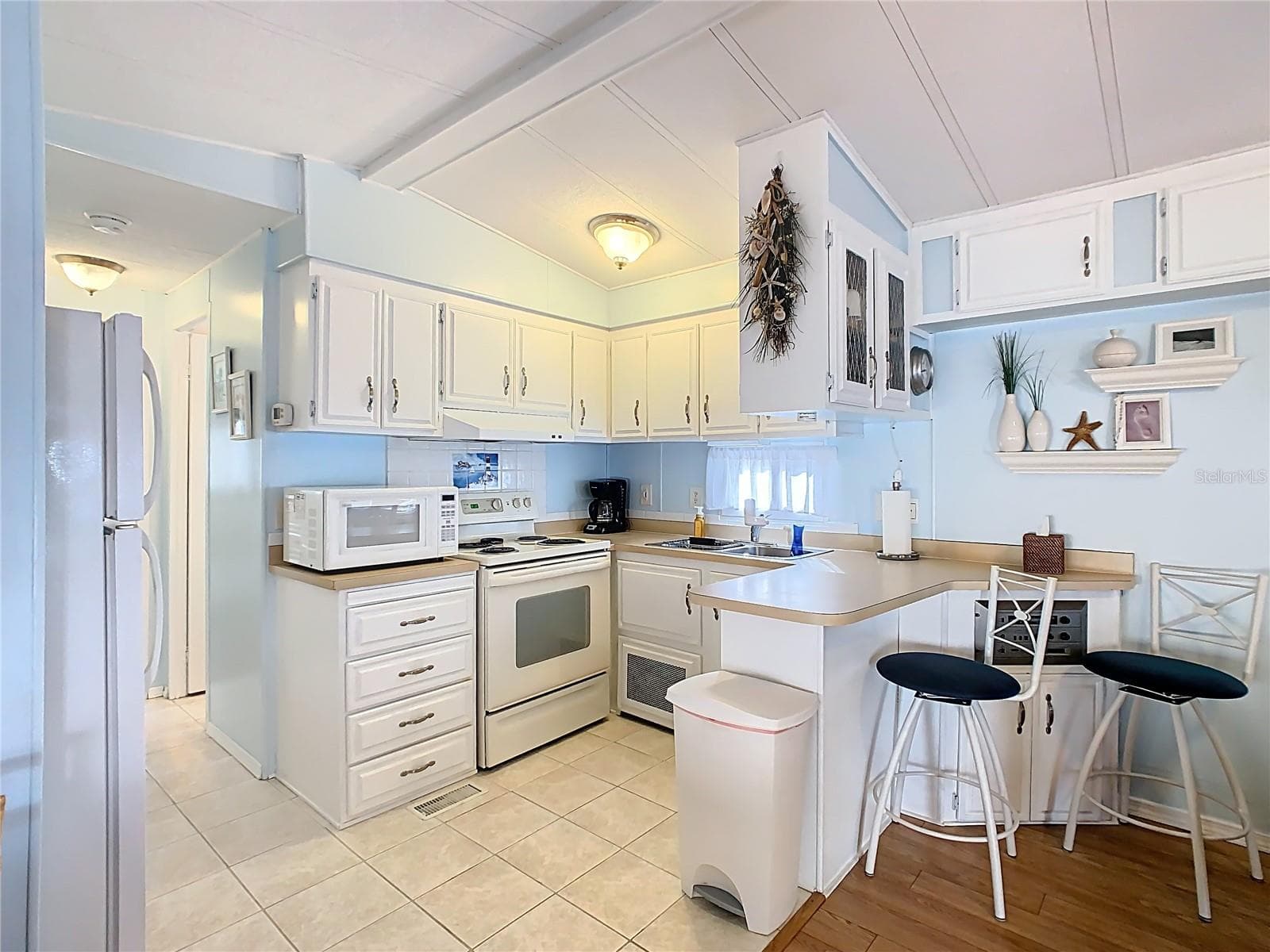 Kitchen - 9000 US HWY 192 #293, CLERMONT