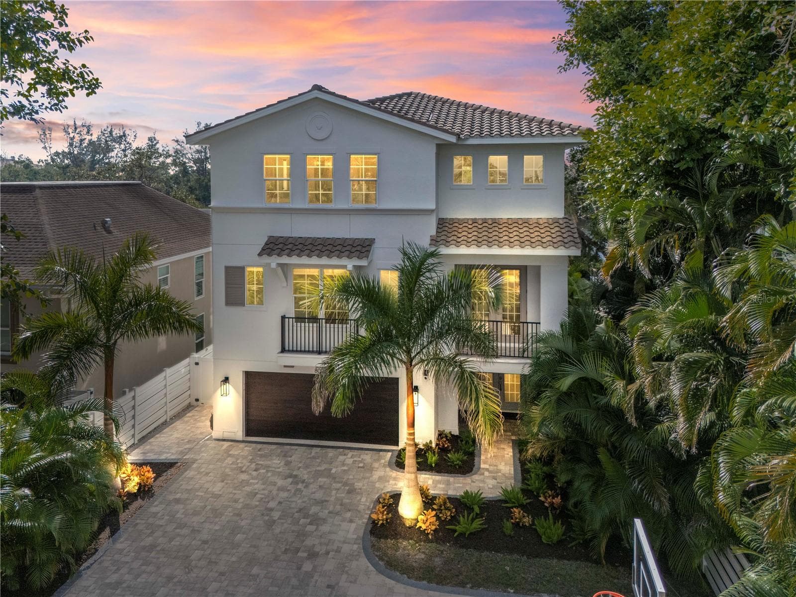 Single Family Residence at 8008 MIDNIGHT PASS RD, SARASOTA, photo 2 of 61