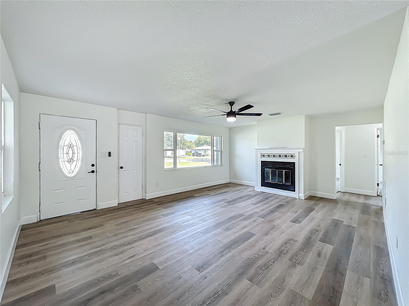 Single Family Residence at 2680 PALMETTO RD, MOUNT DORA, photo 5 of 30