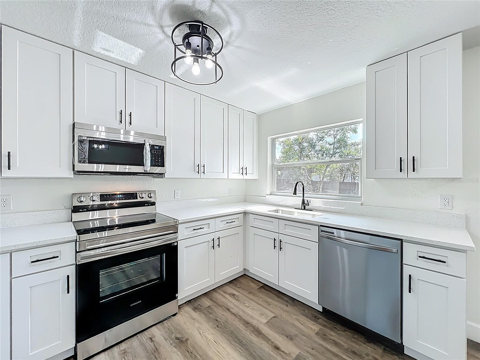 Single Family Residence at 2680 PALMETTO RD, MOUNT DORA, photo 11 of 30