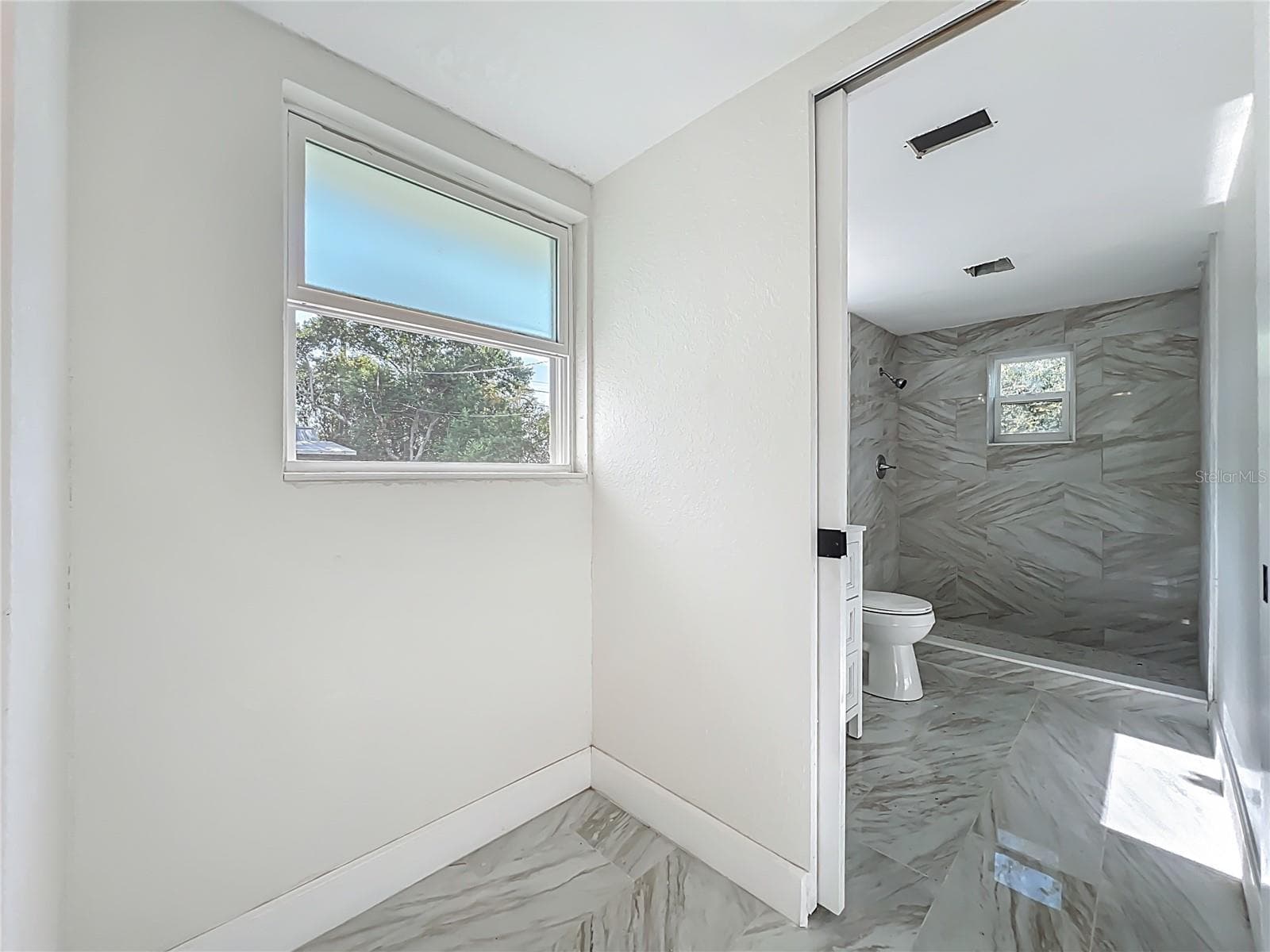 Single Family Residence at 2680 PALMETTO RD, MOUNT DORA, photo 21 of 30