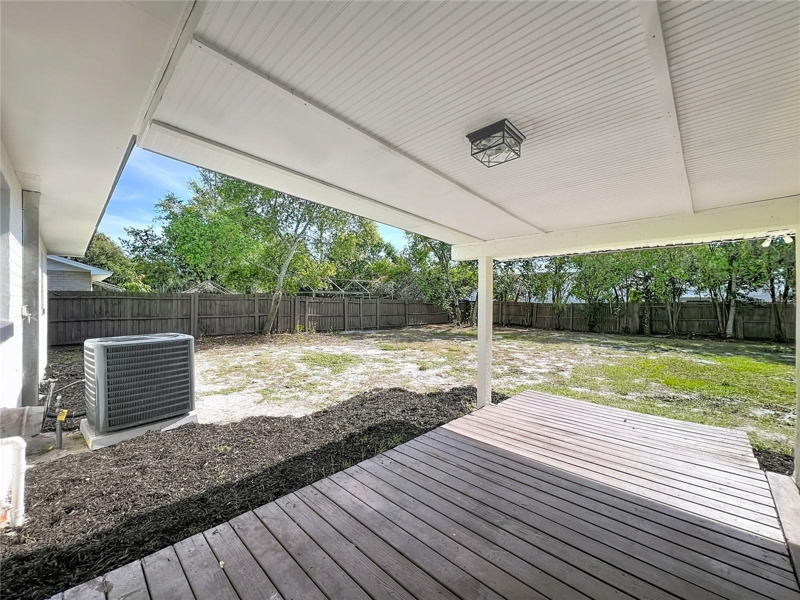 Single Family Residence at 2680 PALMETTO RD, MOUNT DORA, photo 27 of 30