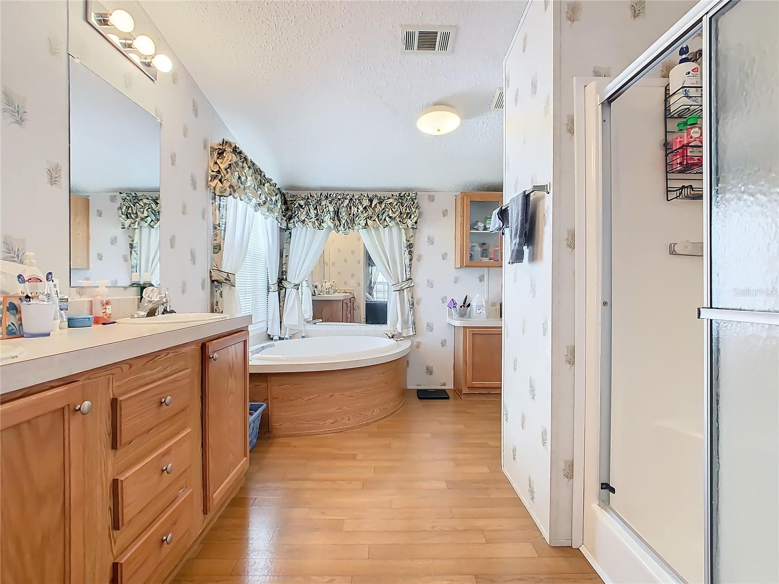 Primary Bathroom - 157 ORANGEWOOD DR, LAKE WALES
