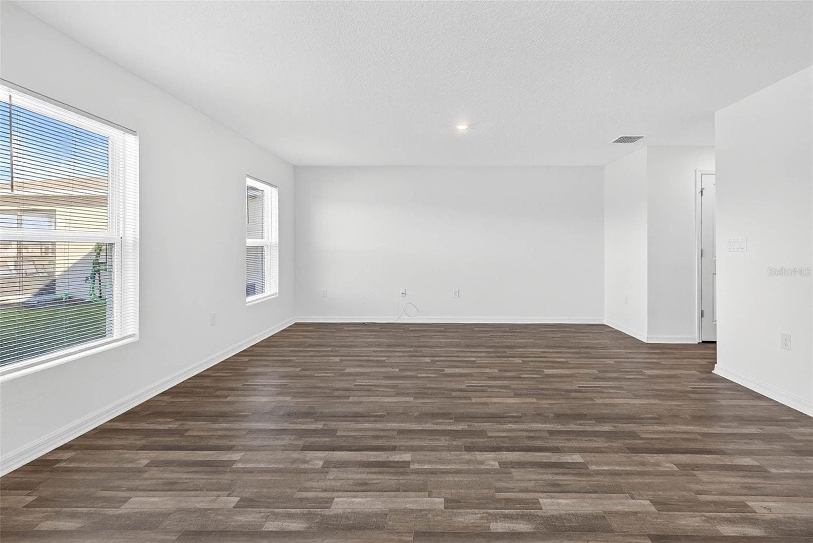 Single Family Residence at 1753 EAGLE HAMMOCK BLVD, EAGLE LAKE, photo 11 of 58