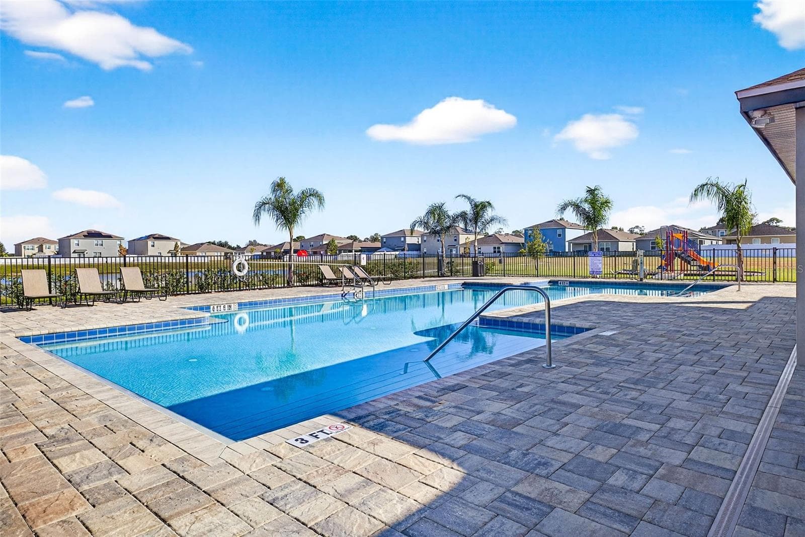 Community Pool - 1753 EAGLE HAMMOCK BLVD, EAGLE LAKE