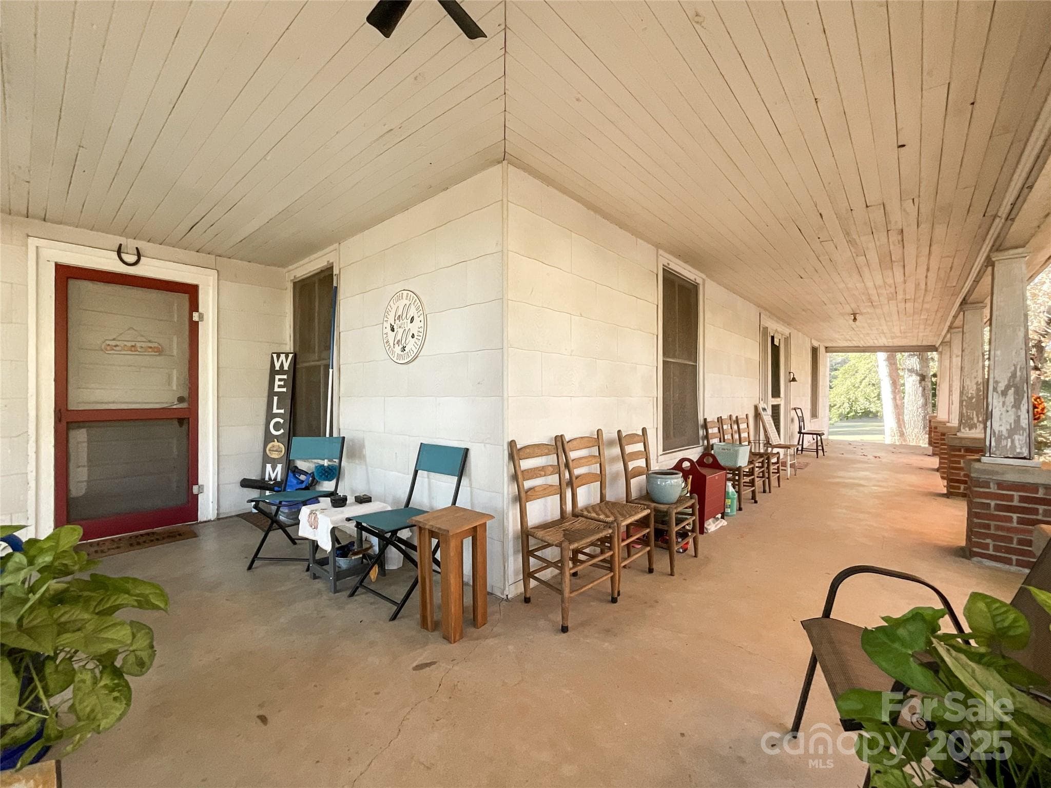 Single Family Residence at 6993 Charlotte Highway, Lancaster, photo 4 of 41