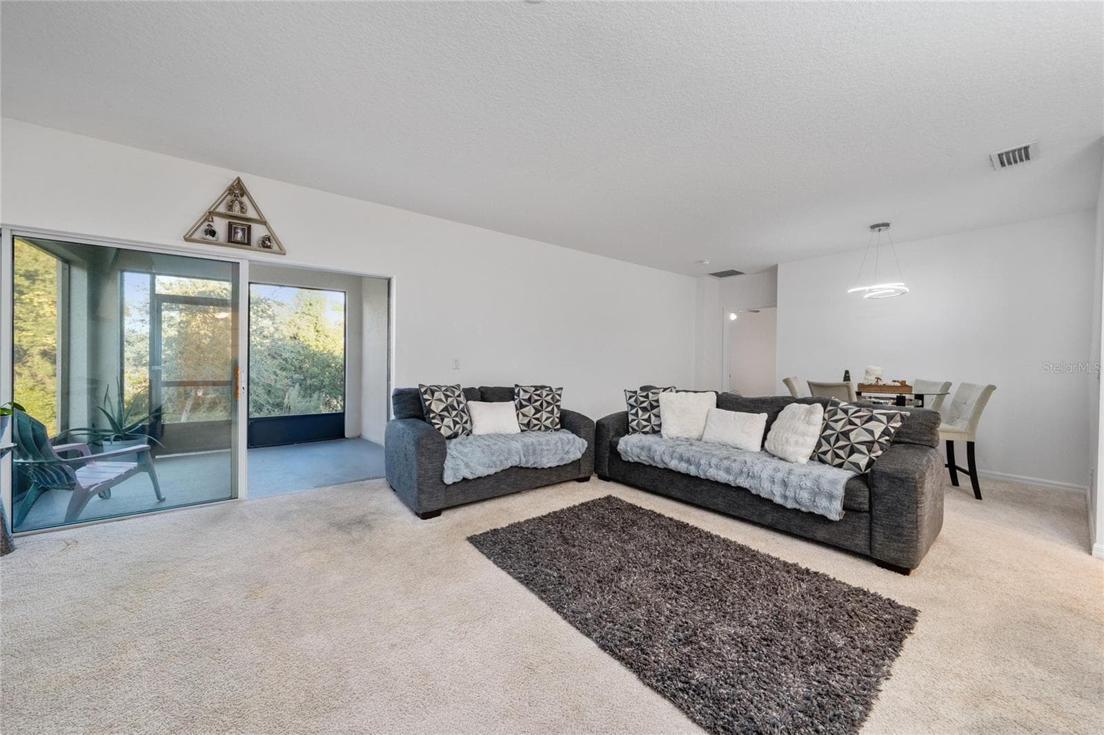 Living Room - 669 JUPITER BEACH RD, GROVELAND