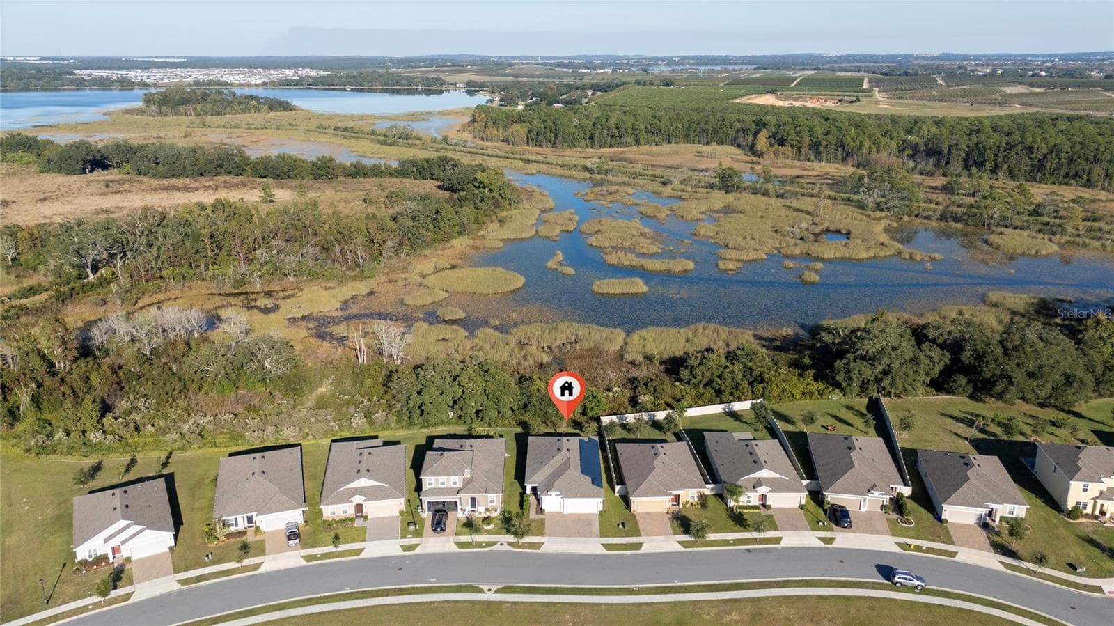 Single Family Residence at 669 JUPITER BEACH RD, GROVELAND, photo 25 of 40