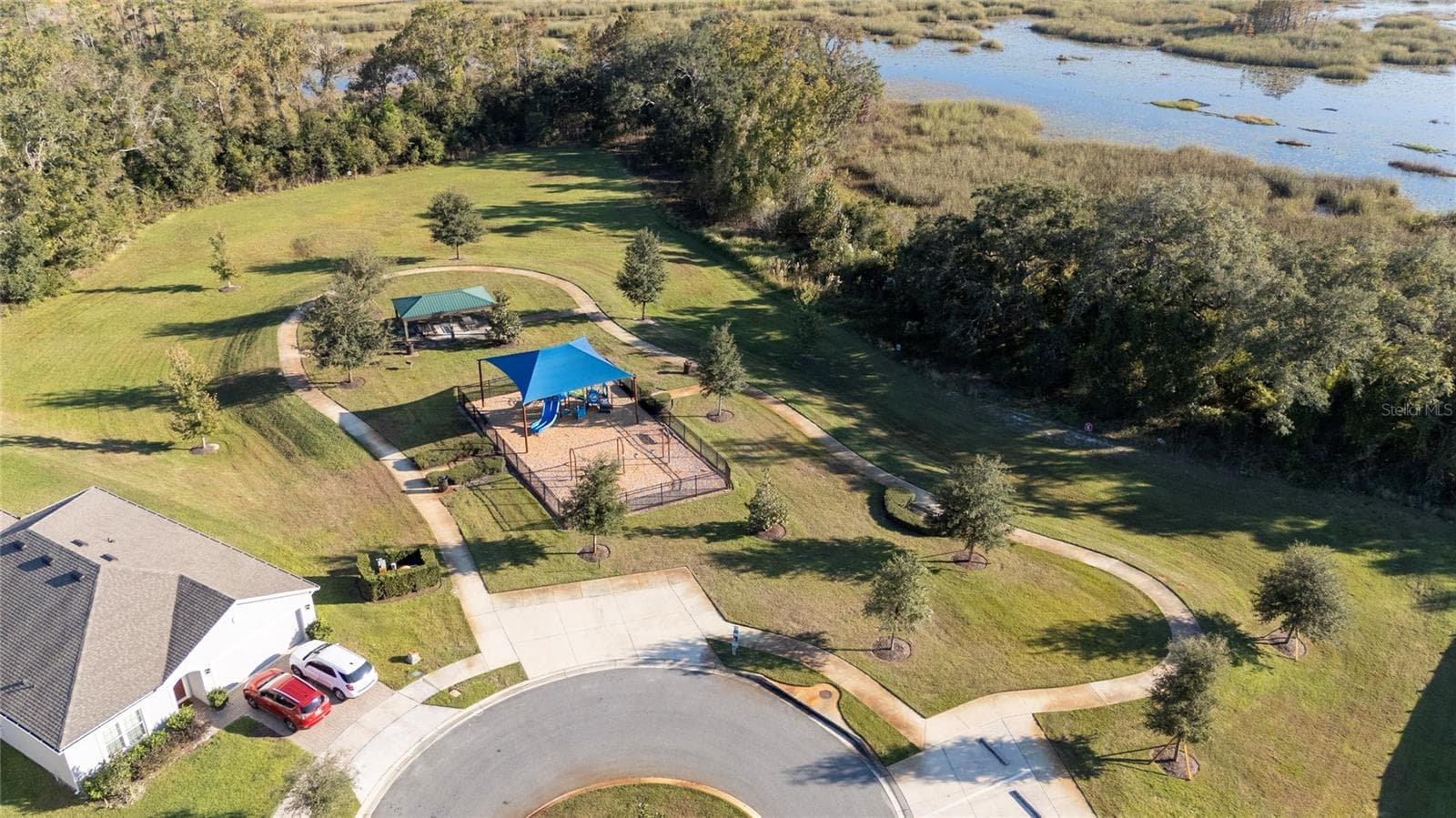Single Family Residence at 669 JUPITER BEACH RD, GROVELAND, photo 30 of 40