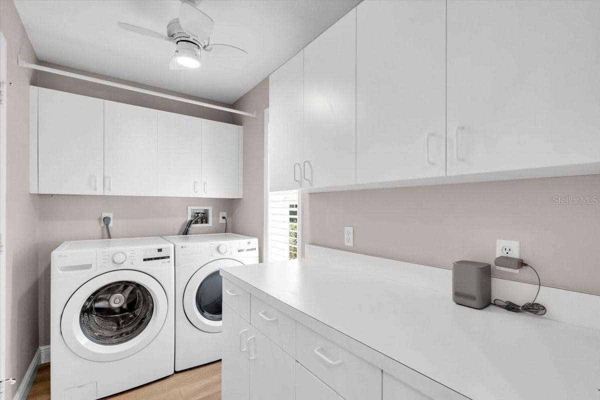 Laundry room with plenty of storage - 2306 64TH ST W, BRADENTON