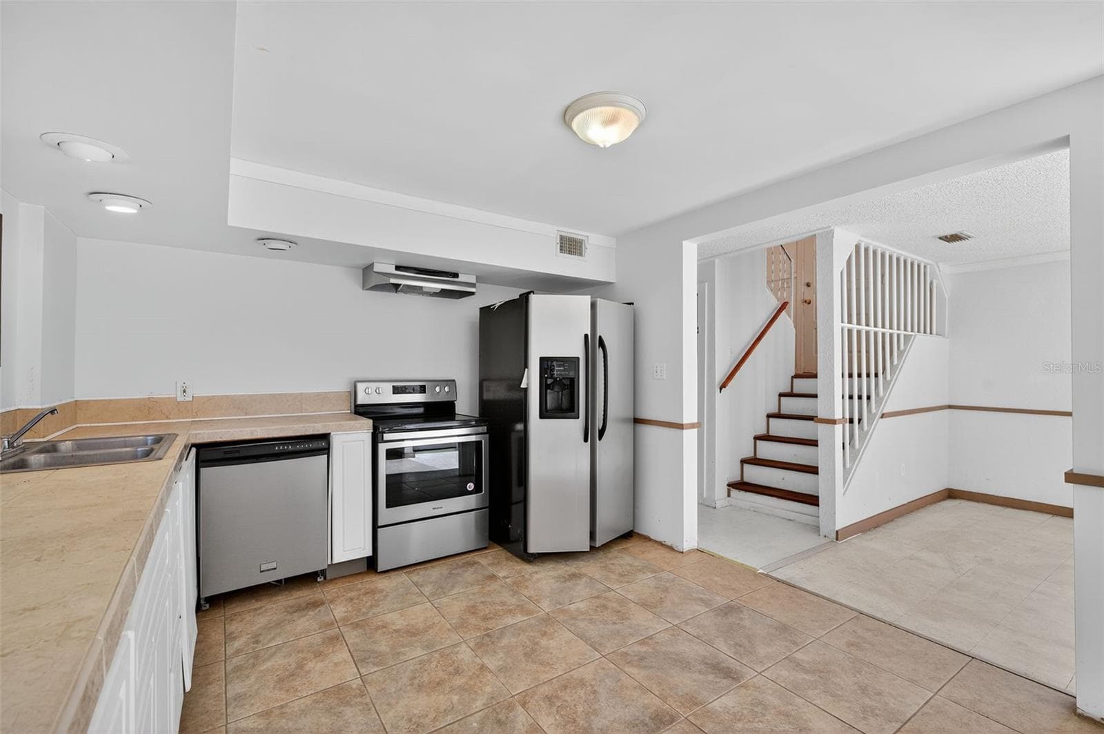 Single Family Residence at 6345 LOST TRL, HOLIDAY, photo 21 of 83