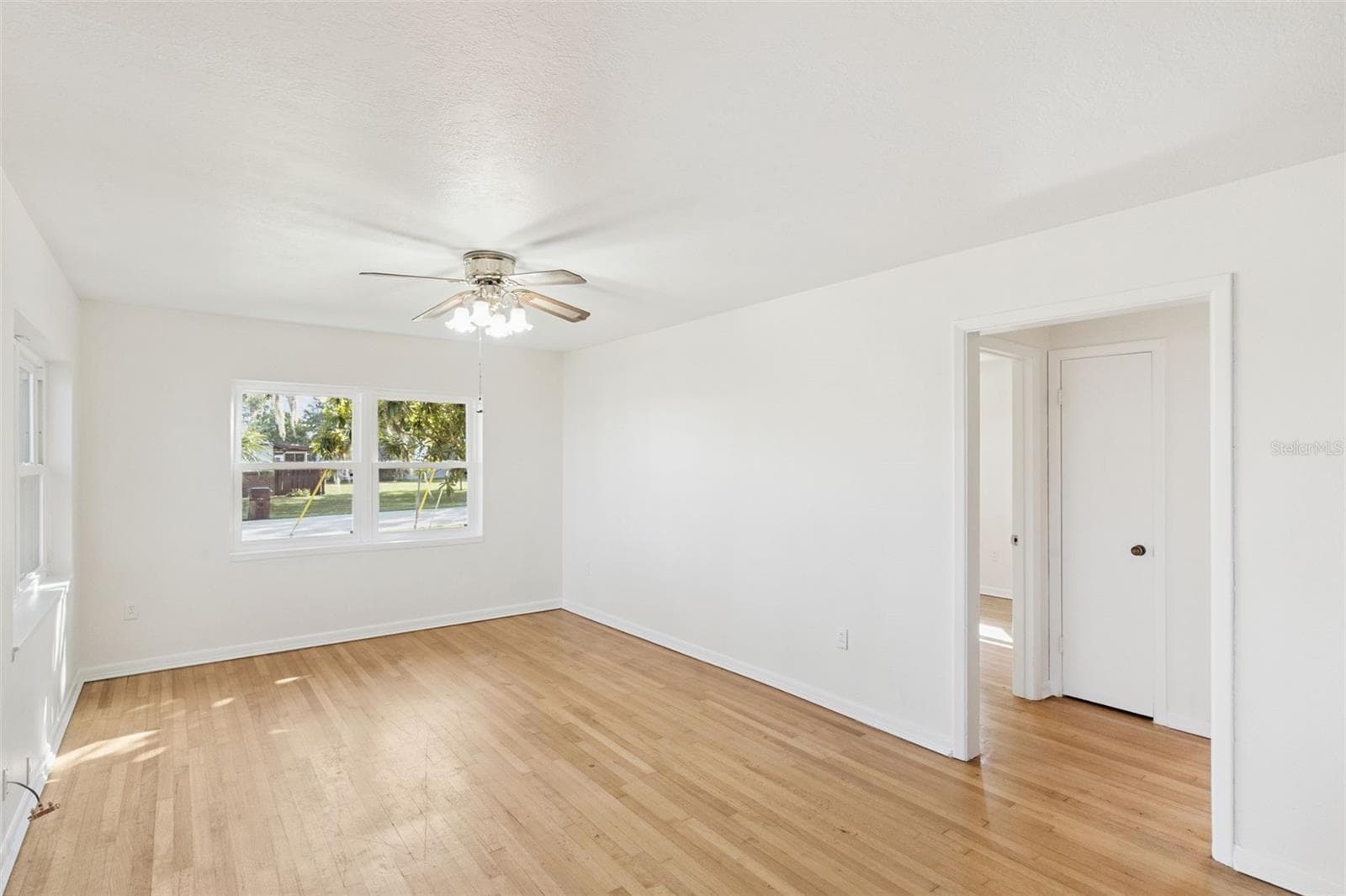 Single Family Residence at 1801 LAKESHORE BLVD, ST CLOUD, photo 13 of 76