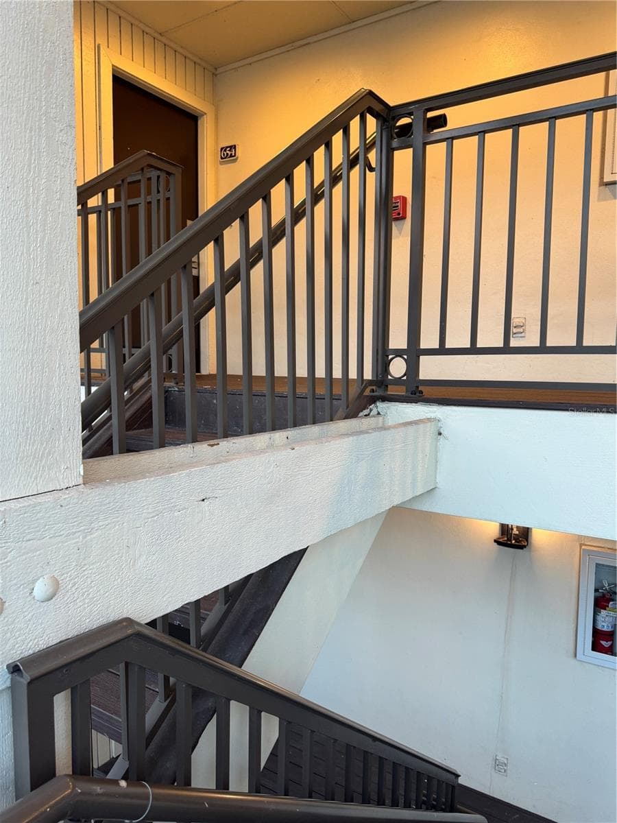 Condo - Hotel at 4782 FOX HUNT DR #D654, WESLEY CHAPEL, photo 2 of 46